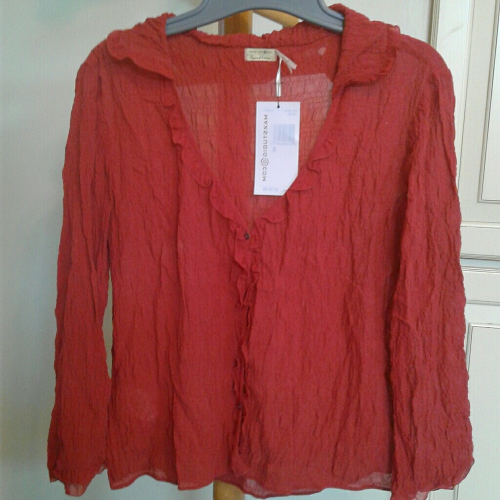 Woman's blouse